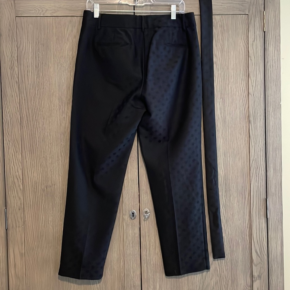 NWOT ⚫️ Ann Taylor ⚫️ Black on Black Polka Dots Tapered Size 6 Pants - Picture 3 of 3